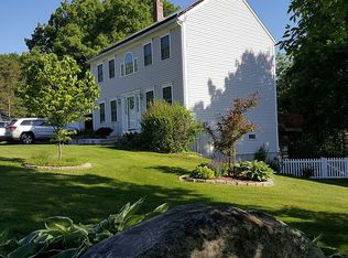 25 Hillcrest Ln, Fitchburg, MA 01420