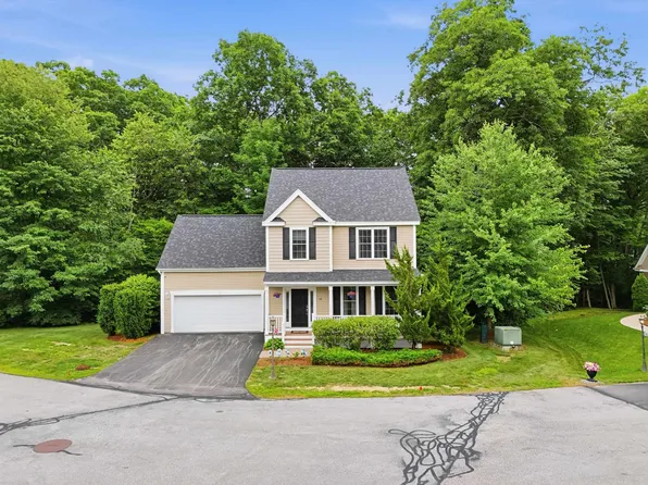 54 River Bend Way, Manchester, NH 03103