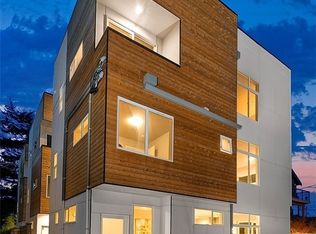 2429 B 55th Ave SW, Seattle, WA 98116