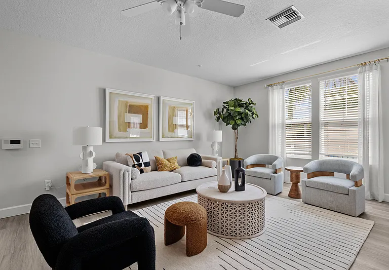 New Tampa Palms — Photo 9