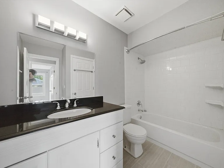 206 Nantucket Hbr #206 — Photo 10