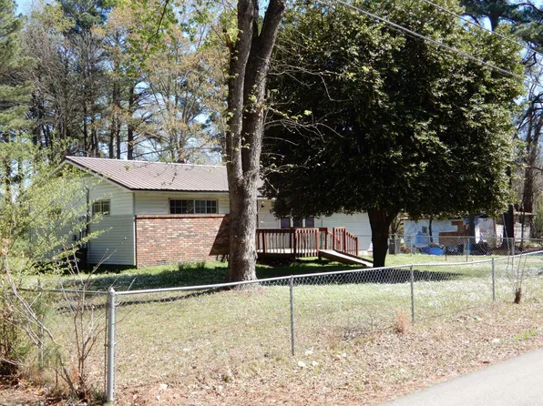 901 West St, Kensett, AR 72082