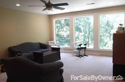 Master Bedroom
						:
						Main level master bedroom has access to deck and a wonderful spa-like bathroom!