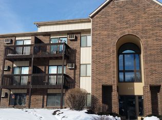 217 S Maple St SE #104, Caledonia, MI 49316