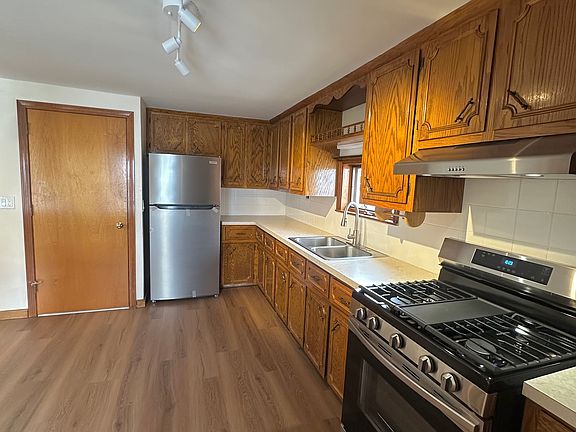 5th image of 39 Broad St #2