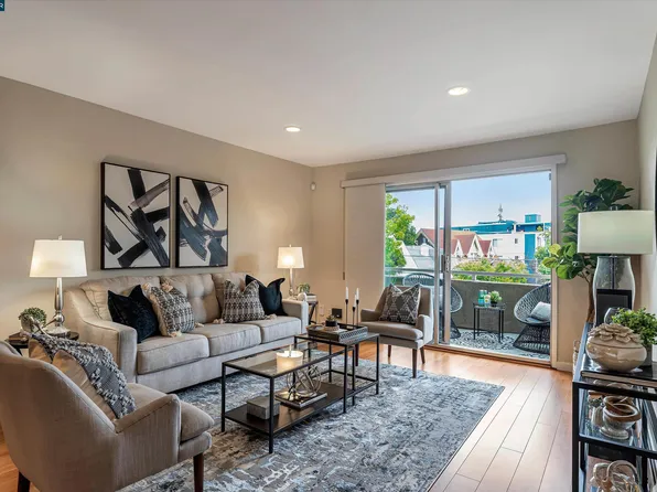 377 Palm Ave APT 202, Oakland, CA 94610