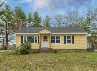 28 Diamond St, North Chelmsford, MA 01863