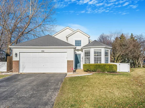 5741 Lake Pointe Dr, Plainfield, IL 60586