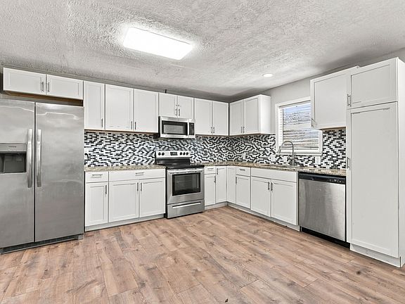 5th image of 389 Mulberry