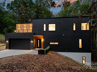 801 Autumnwood Ln, Charlotte, NC 28213