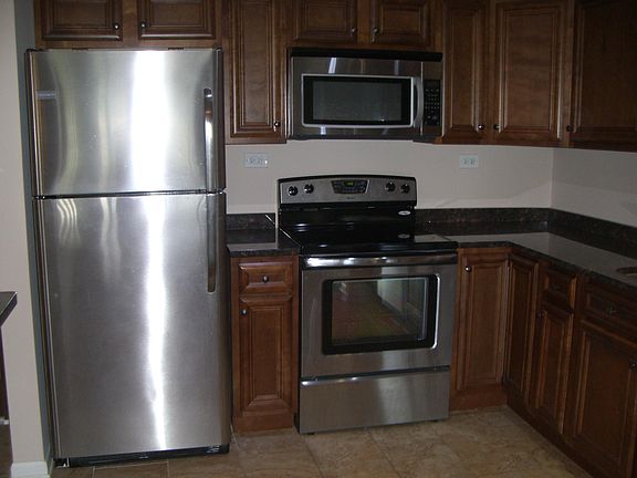 4th image of 375 Plum Creek Dr #2012