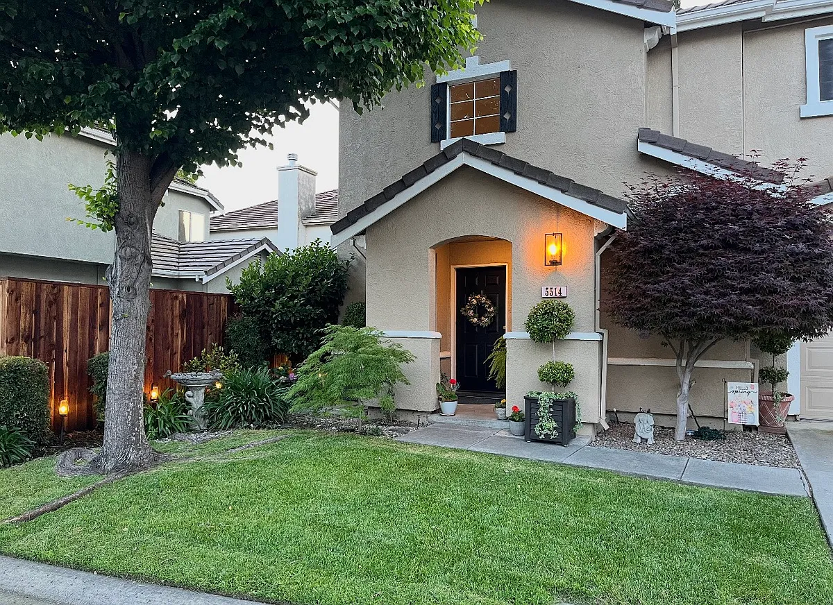 Building Photo - 5514 Vintage Cir