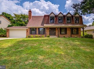 2685 Glencroft Rd, Vienna, VA 22181