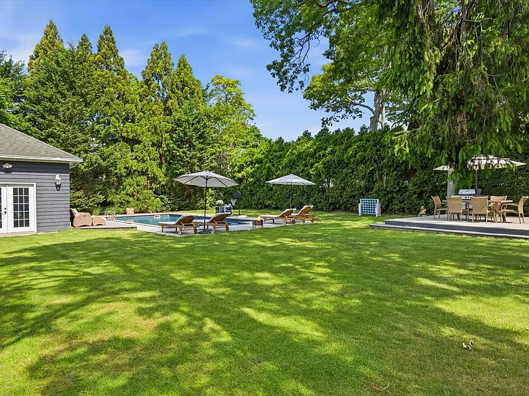 255 Sunset Ave — Photo 5