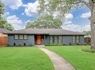 8914 Sager Dr, Houston, TX 77096