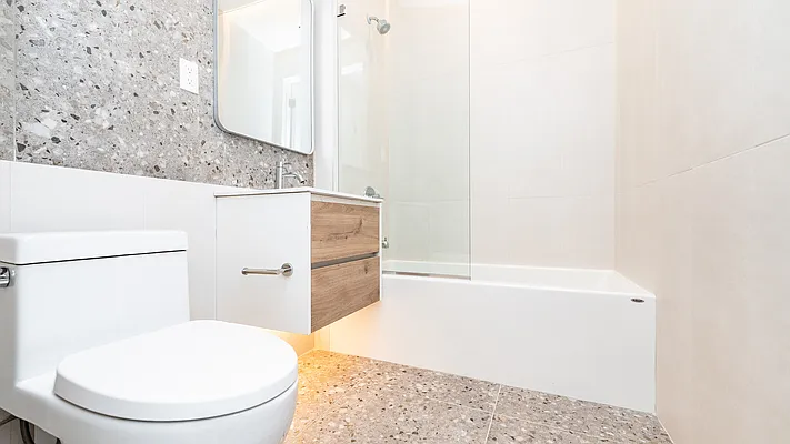 Rented by Nooklyn NYC LLC | media 21