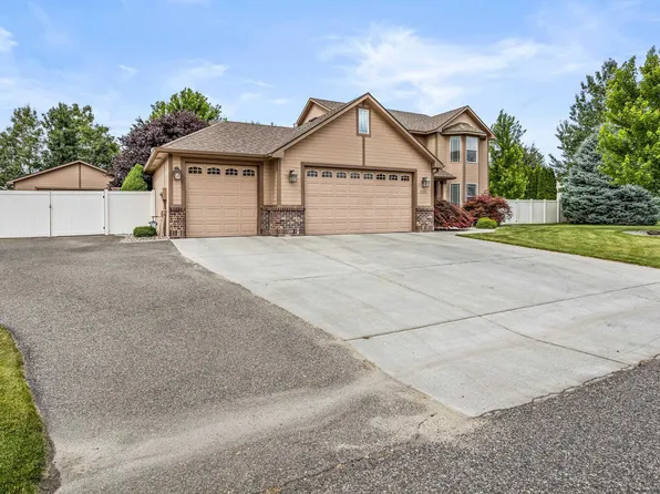 6055 Thynewood Loop, West Richland, WA 99353