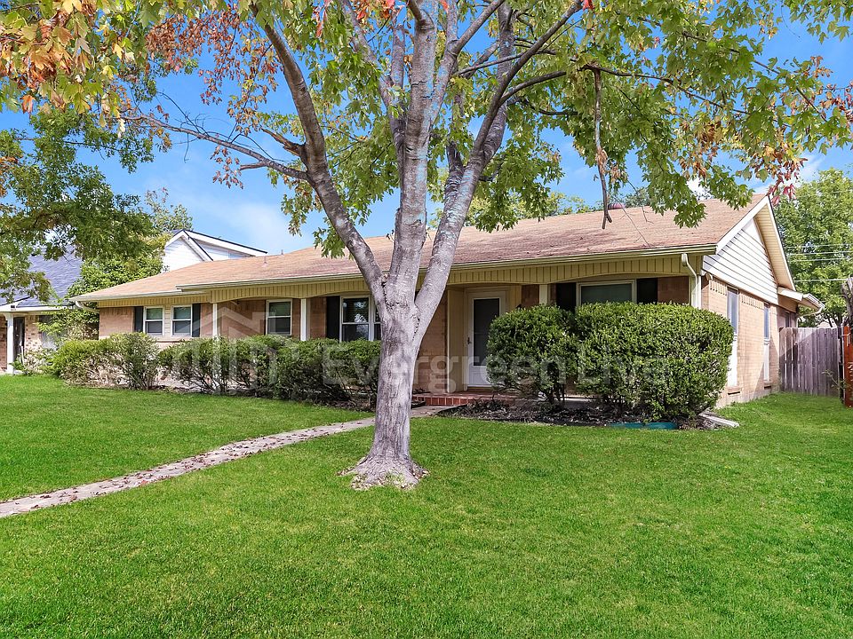 1st image of 2328 Catalina Dr