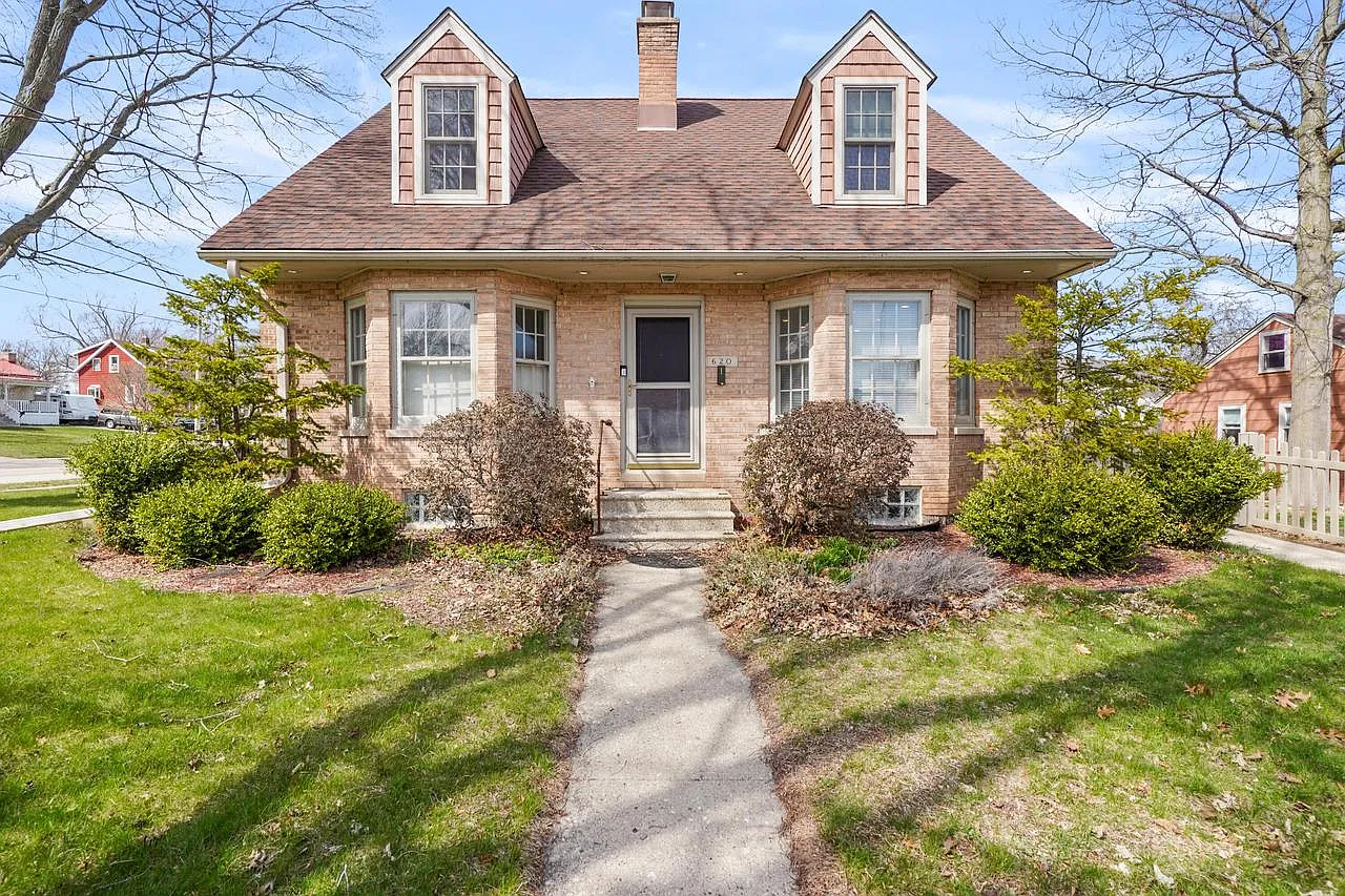 620 73rd STREET photo 1