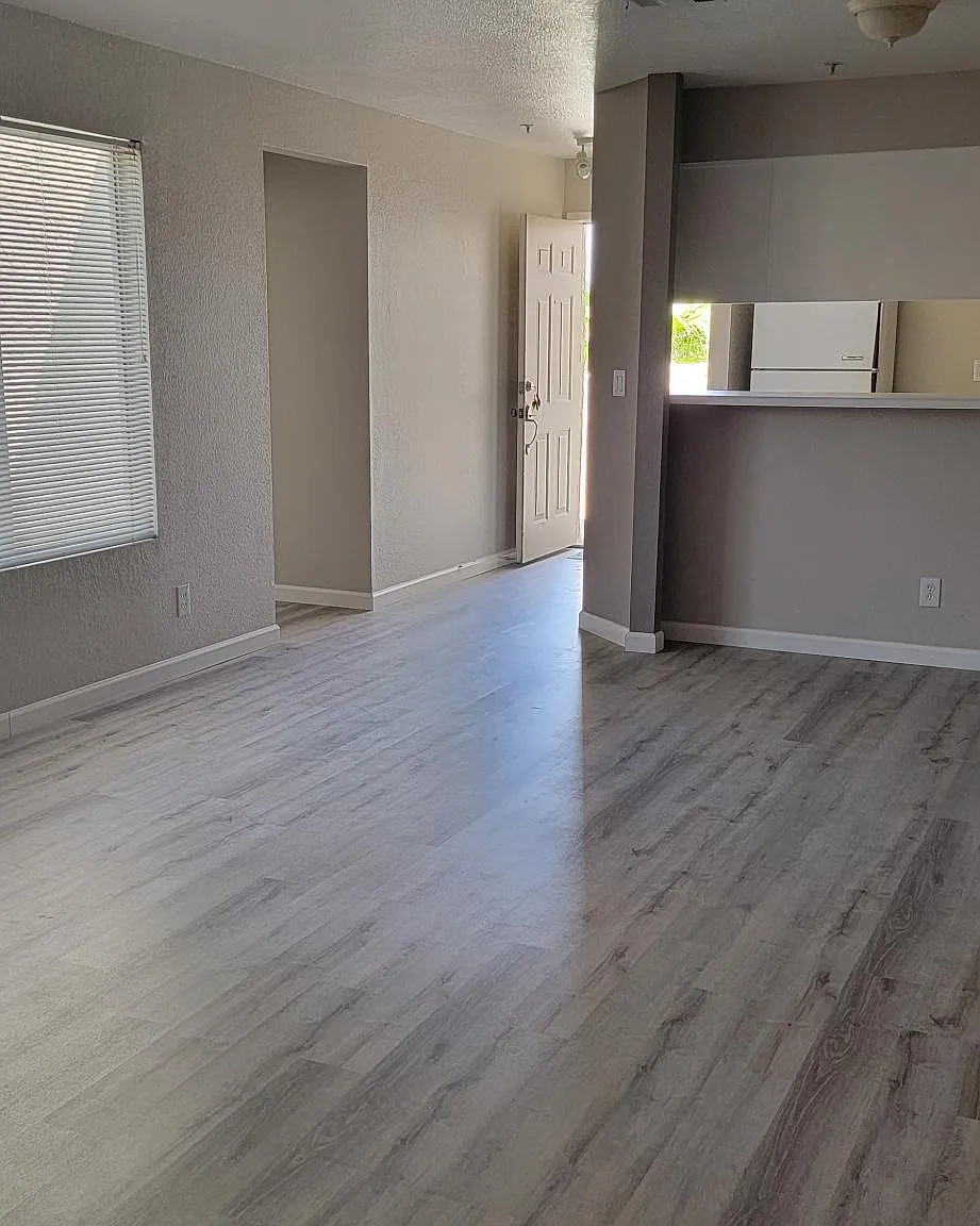 3 bed, 1200 sqft, $1,195 — Photo 3