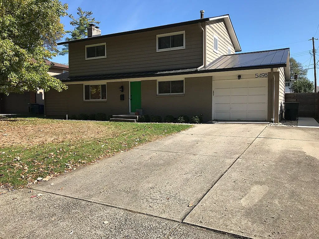 5498 Satinwood Dr photo 1