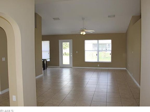 3rd image of 1817 NE 22nd Ter