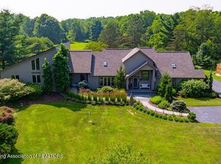 5353 Barton Rd, Williamston, MI 48895