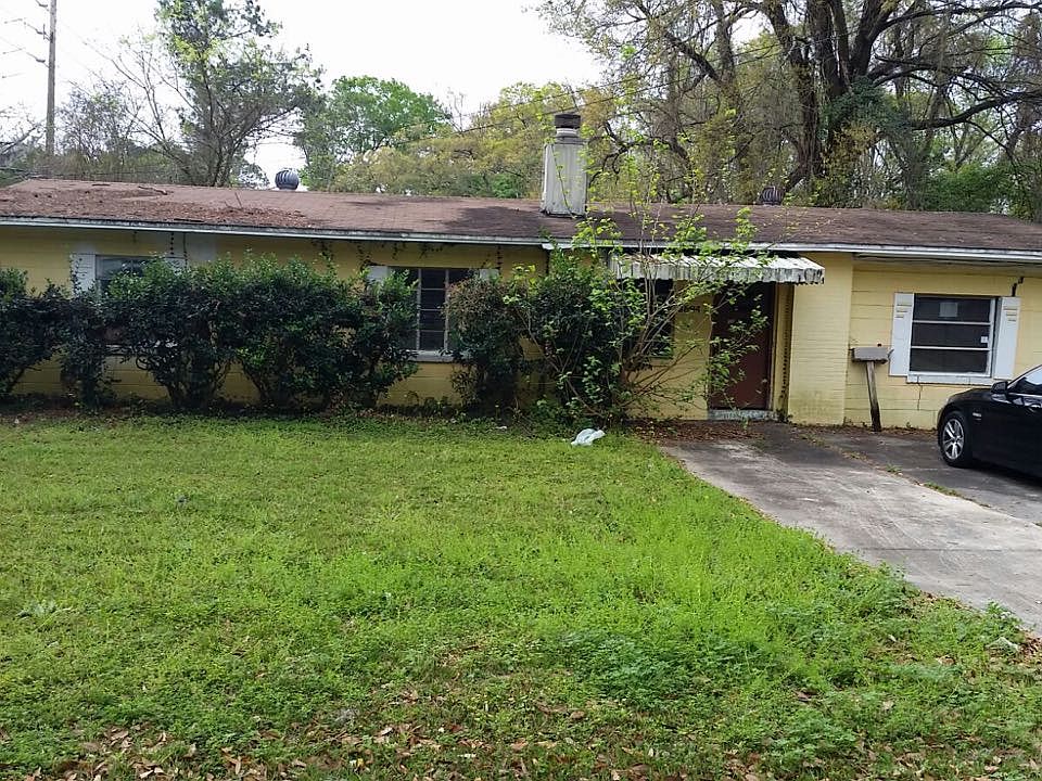 1st image of 3504 Mecasin St