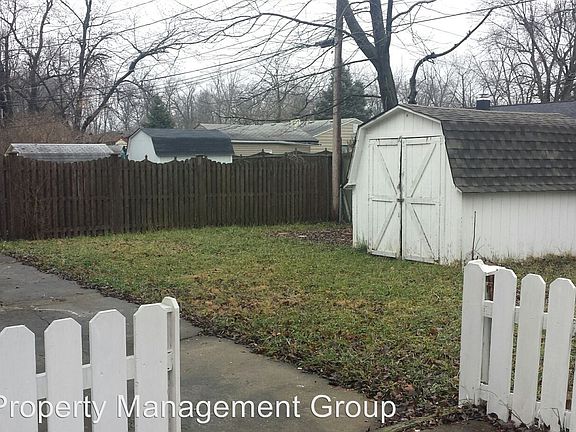 2nd image of 4931 N Kenyon Dr