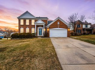 3949 Spring Hollow Ct, Orion, MI 48359