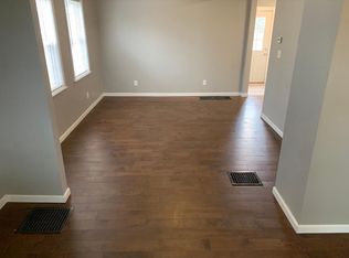 408 Clarendon St, Newark, OH 43055
