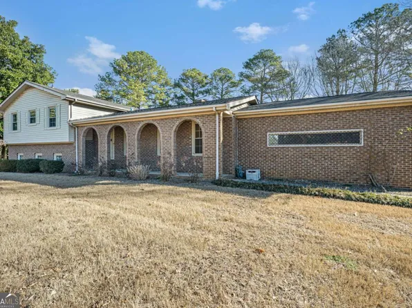 115 Windsor Dr, Calhoun, GA 30701