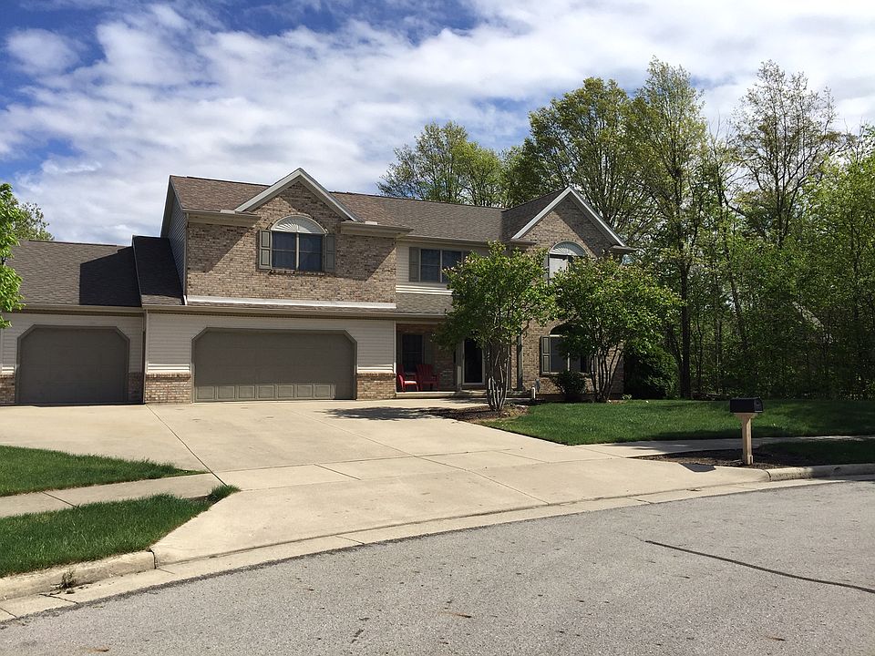 1st image of 134 Saint Clair Pl