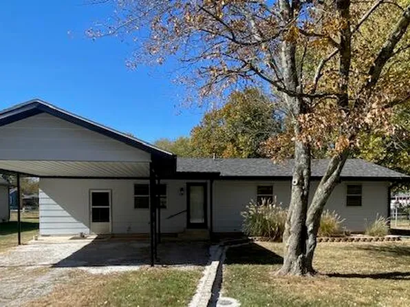 315 Sunshine Street, Marshfield, MO 65706