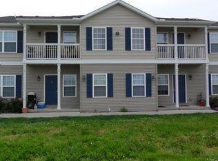 26 Revolutionary Sq APT 1, Bloomington, IL 61704
