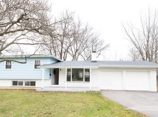 18 Briarcliff Rd, Montgomery, IL 60538