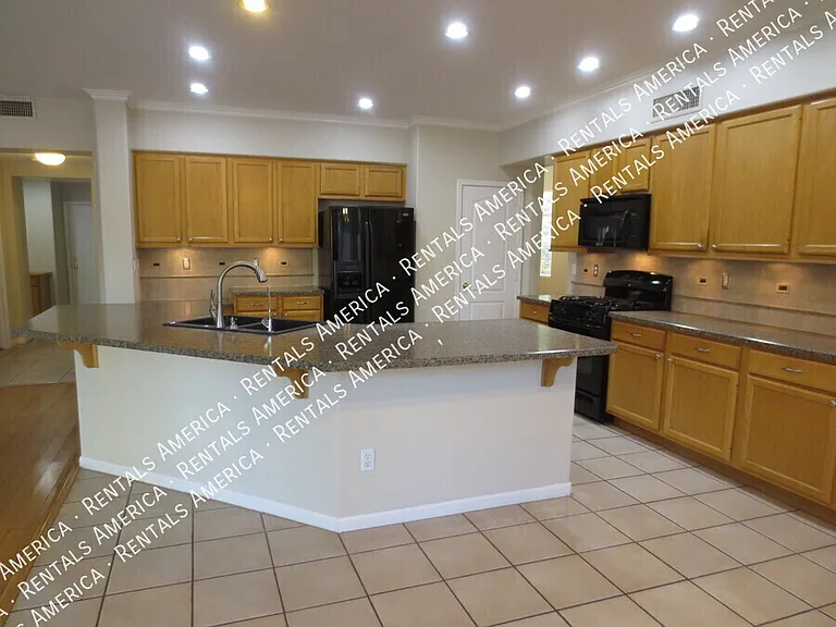 2671 S Leonard Pl — Photo 7