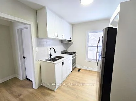 129 Durham St #2 — Photo 8