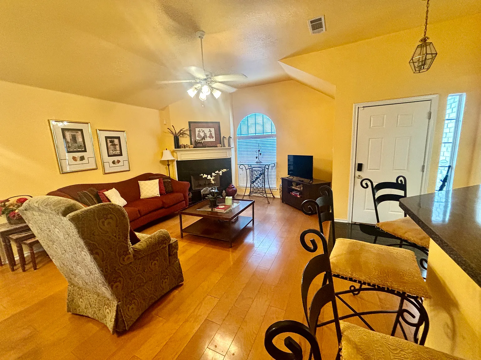 3247 Bellville Dr — Photo 3
