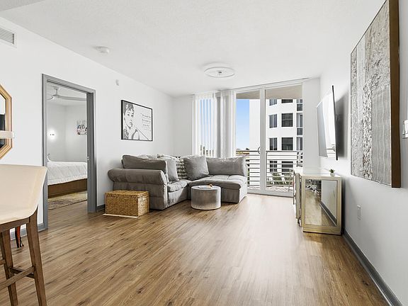 3rd image of 1551 N Flagler Drive #605