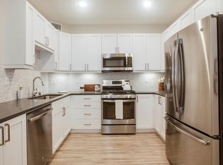 6221 W 3rd St #4-320, Los Angeles, CA 90036