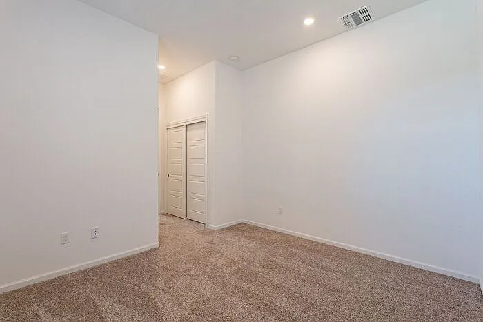 12442 N Appling Ave — Photo 26