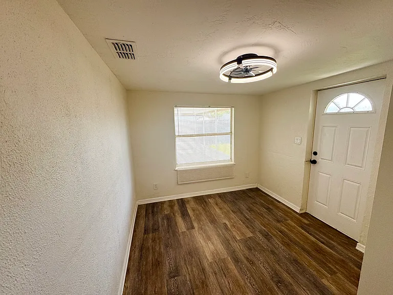 3548 Umber Rd — Photo 25