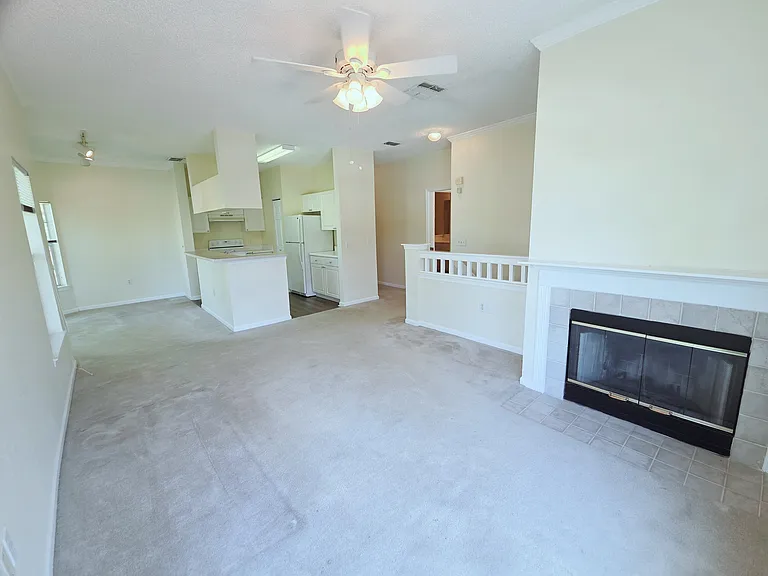 2422 White Magnolia Way #2422 — Photo 6