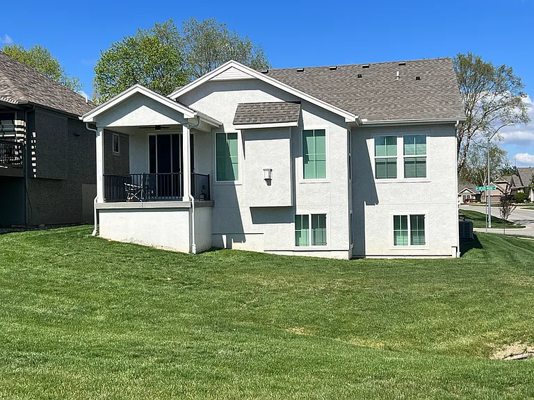 1401 SW Heartwood Ter — Photo 33