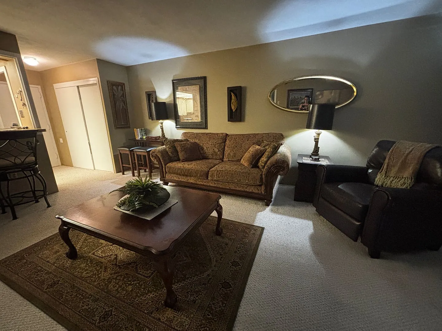 Beacon Manor — Photo 2
