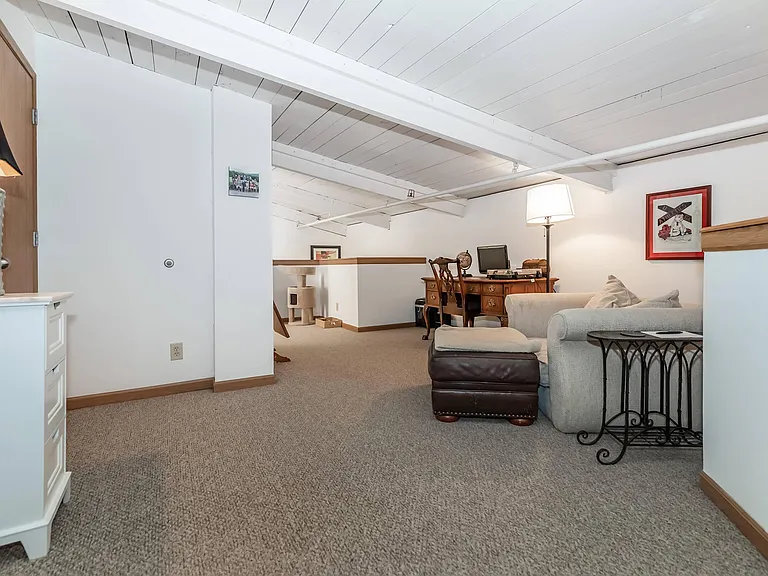 Armory Loft — Photo 45