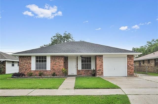 1st image of 1020 Price Dr
