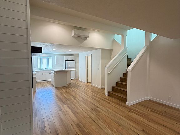 4th image of 1050 NE Butler Market Rd APT 20