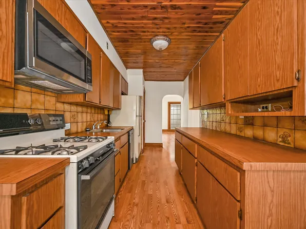 54-28 65th Place image 7 of 35